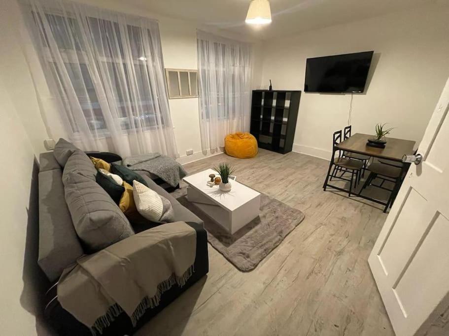 Stunning 2 Bedroom On Tower Bridge London Kültér fotó