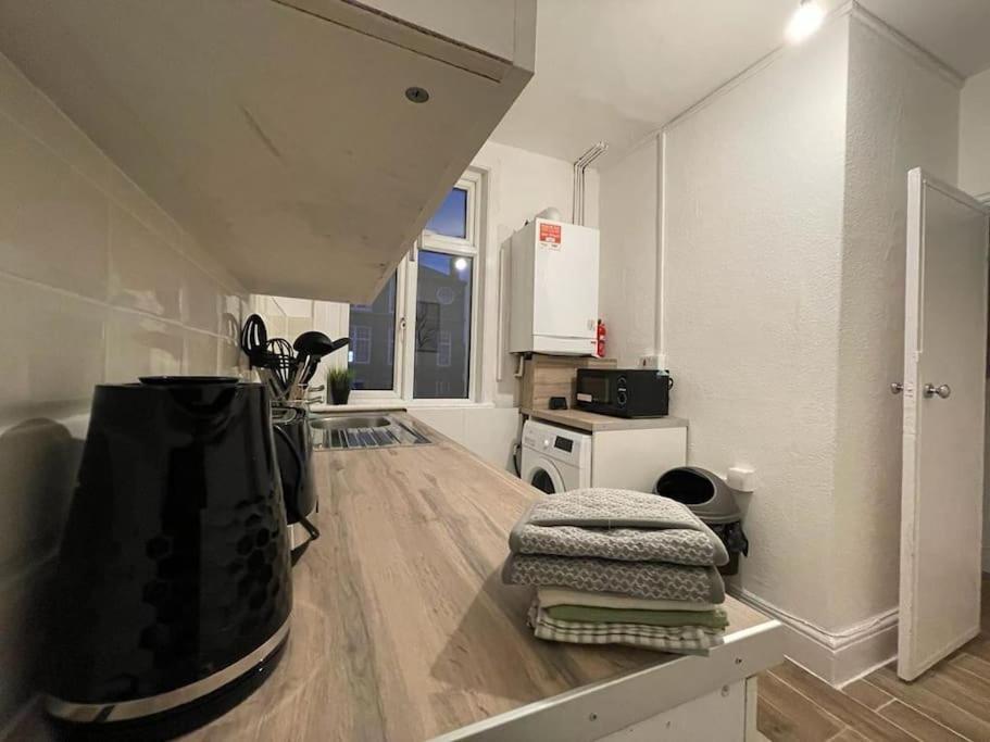 Stunning 2 Bedroom On Tower Bridge London Kültér fotó