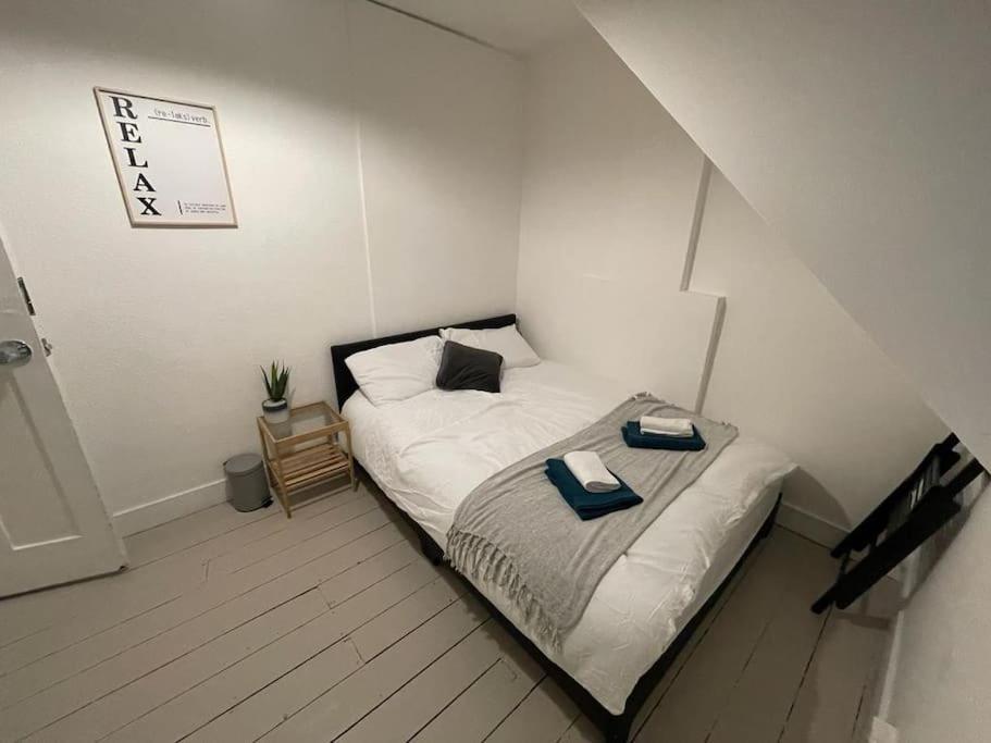 Stunning 2 Bedroom On Tower Bridge London Kültér fotó